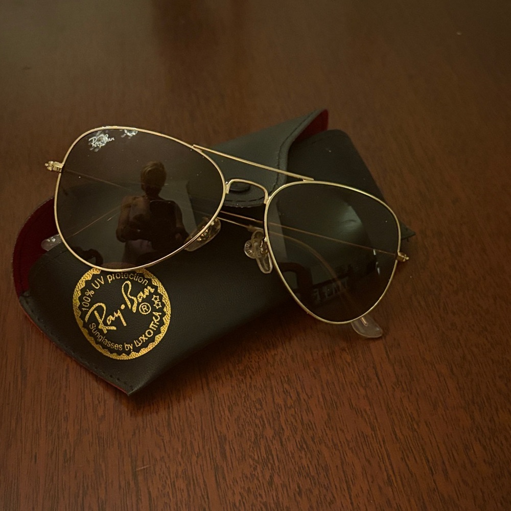 Ray-Ban Classic Gold Sunglasses